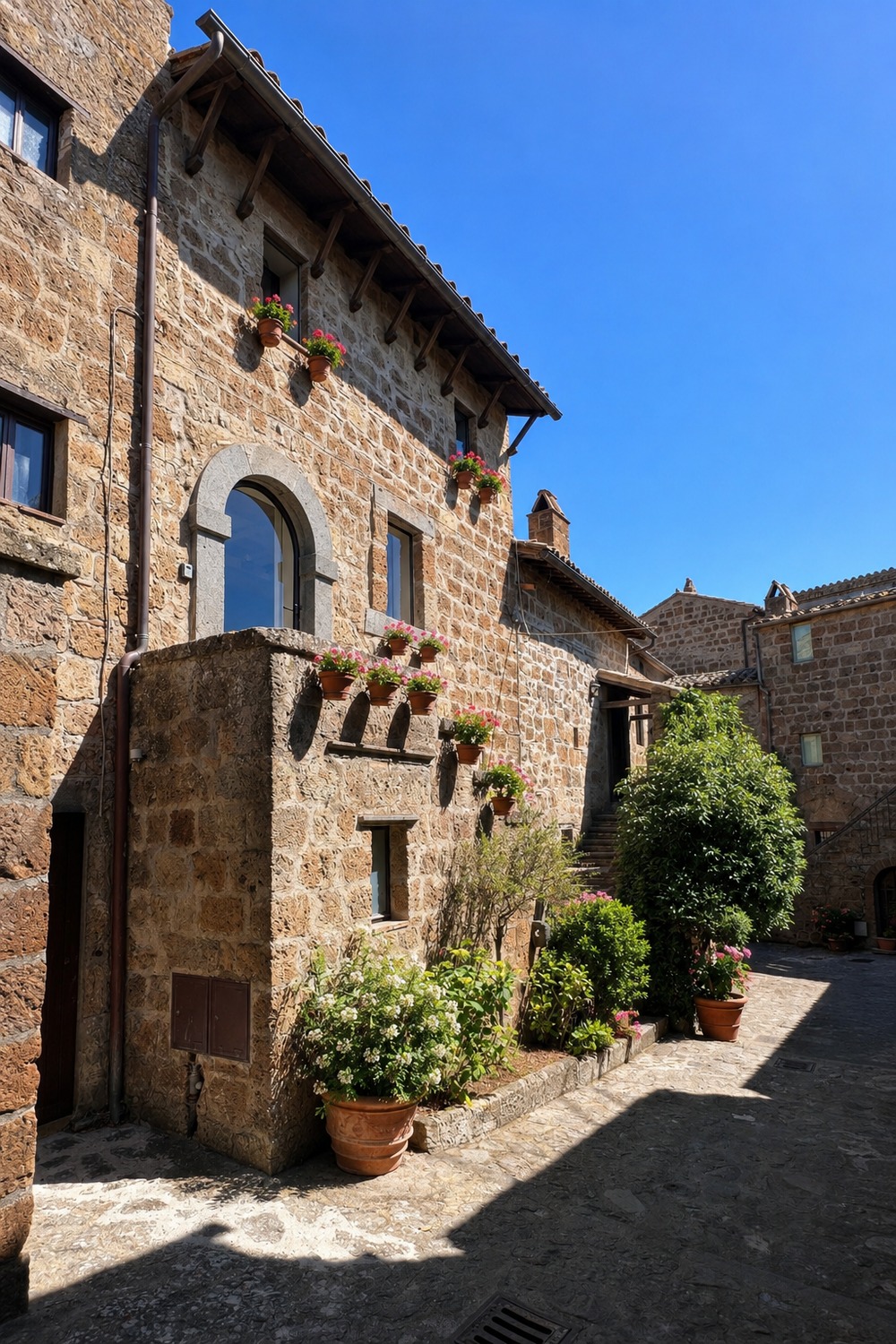 Le case di pietra di Civita